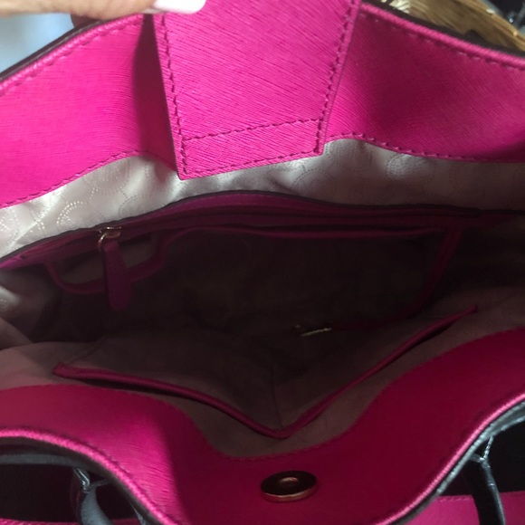 Michael Kors large handbag - Picture 4 of 5